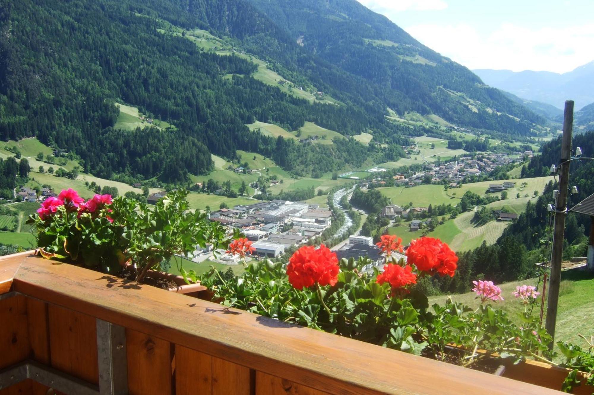 Gasthaus Jaufenblick San Martino In Passiria  Стая снимка