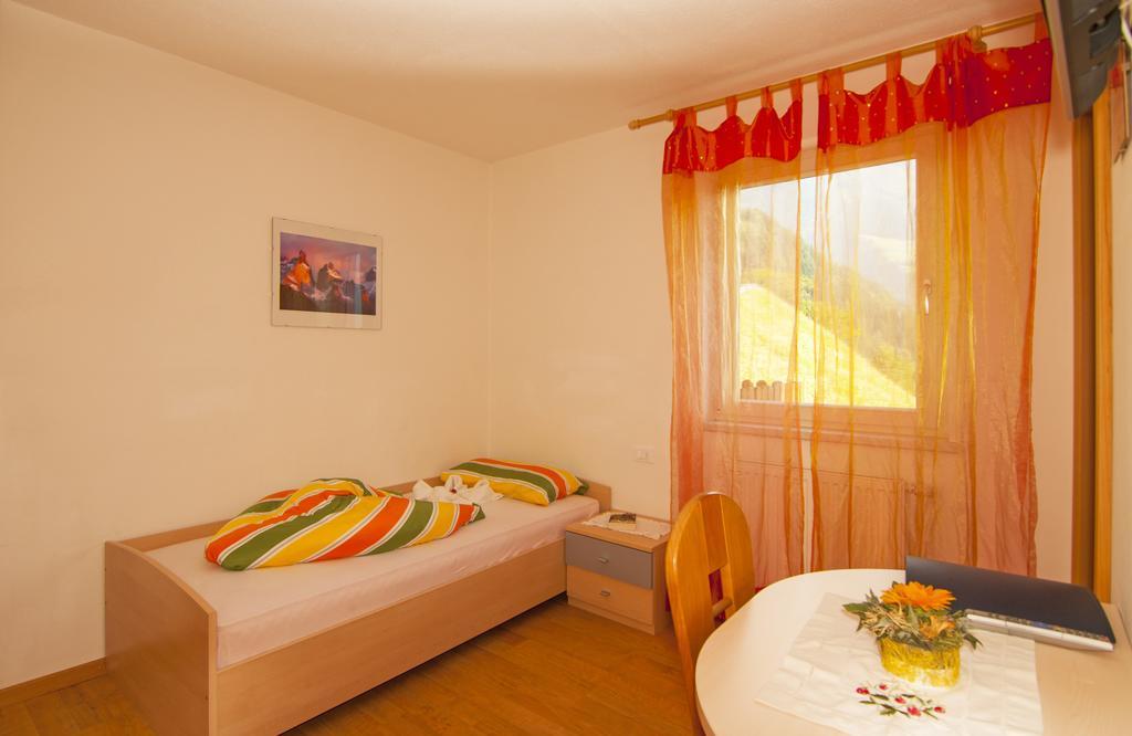 Gasthaus Jaufenblick San Martino In Passiria  Екстериор снимка